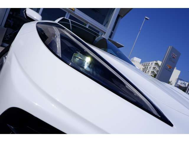 Chevrolet CORVETTE 2021-05 23565-17