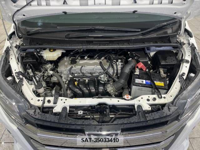 Toyota NOAH 2018-01 380155-19