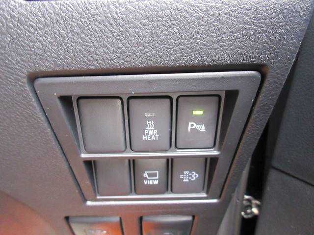 Toyota HILUX 2023-04 4285-8