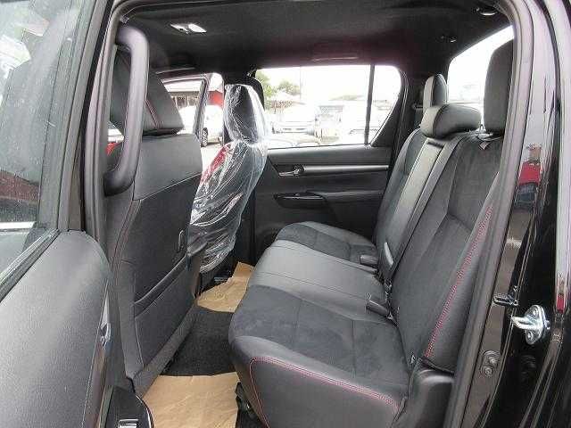 Toyota HILUX 2023-04 4285-14