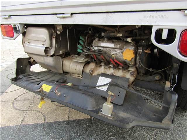 Subaru SAMBAR TRUCK 2004-08 1733-18
