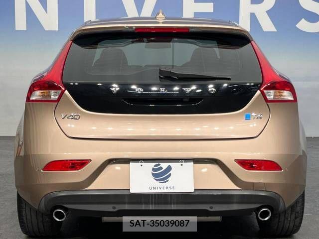 Volvo V40 2013-06 288662-15