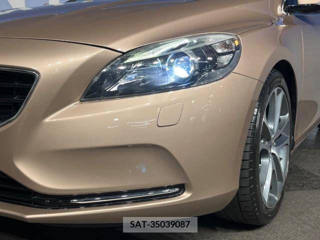 Volvo V40 2013-06 288662-11