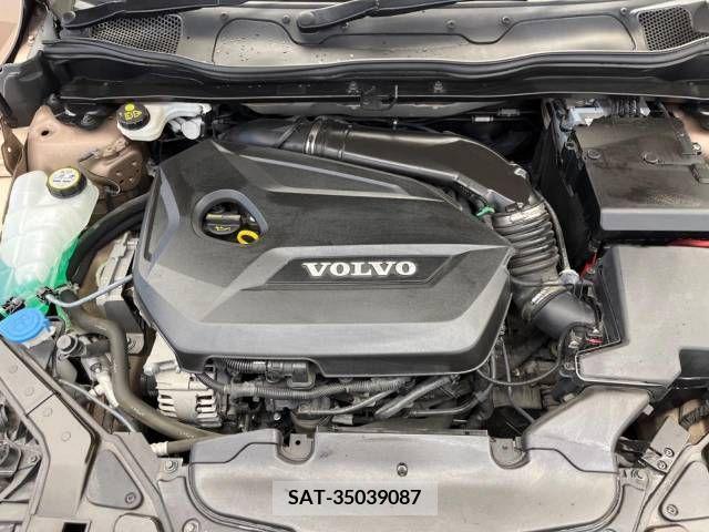 Volvo V40 2013-06 288662-18