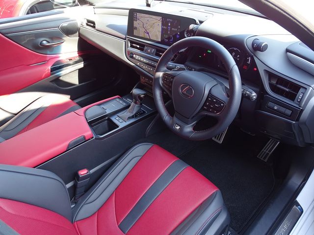 Lexus ES 2022-03 7254-1