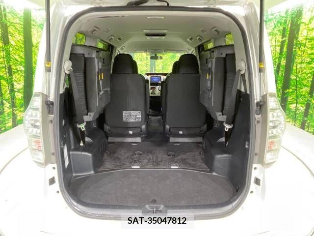Toyota VOXY 2011-07 321336-11