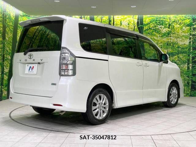 Toyota VOXY 2011-07 321336-18