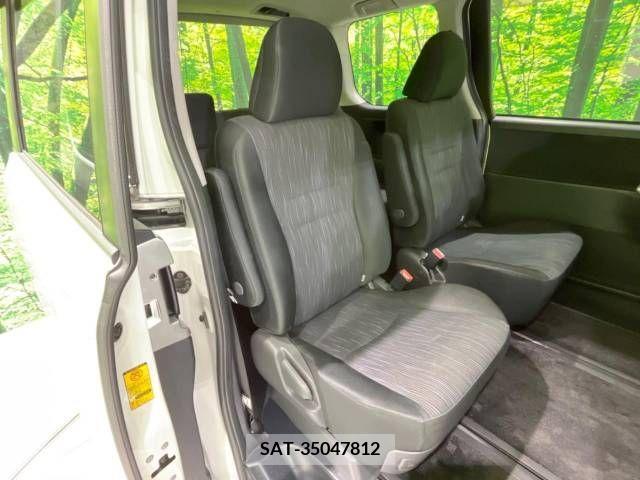 Toyota VOXY 2011-07 321336-9