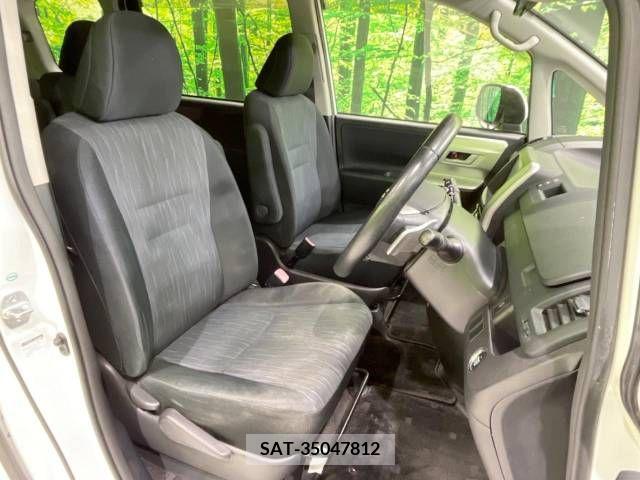 Toyota VOXY 2011-07 321336-8