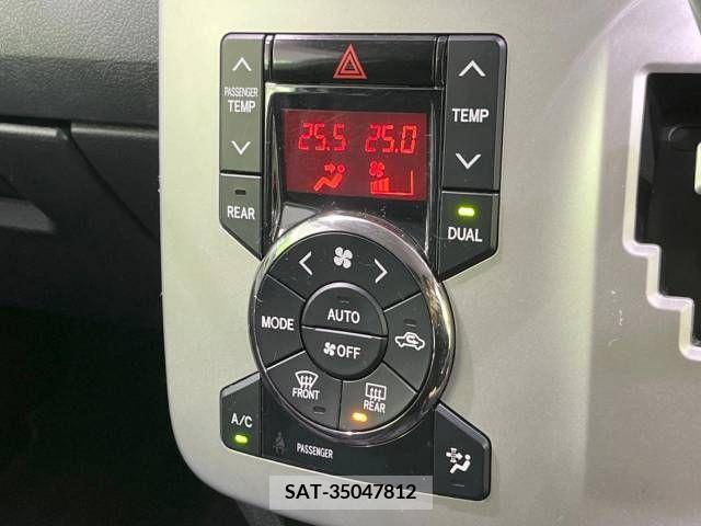 Toyota VOXY 2011-07 321336-7