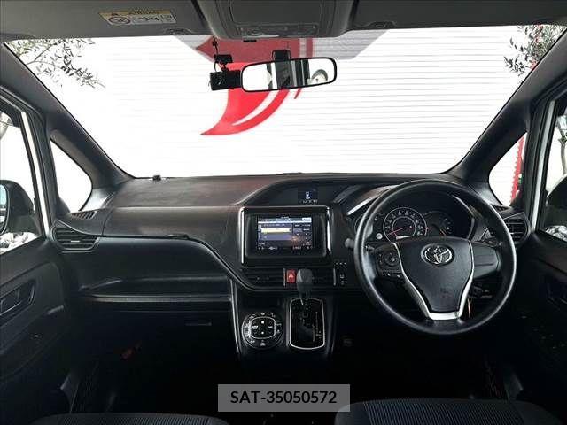 Toyota NOAH 2019-02 279555-1