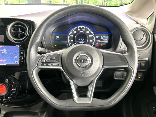 Nissan NOTE 2018-11 187765-11