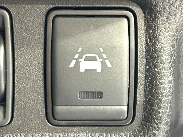 Nissan NOTE 2018-11 187765-5