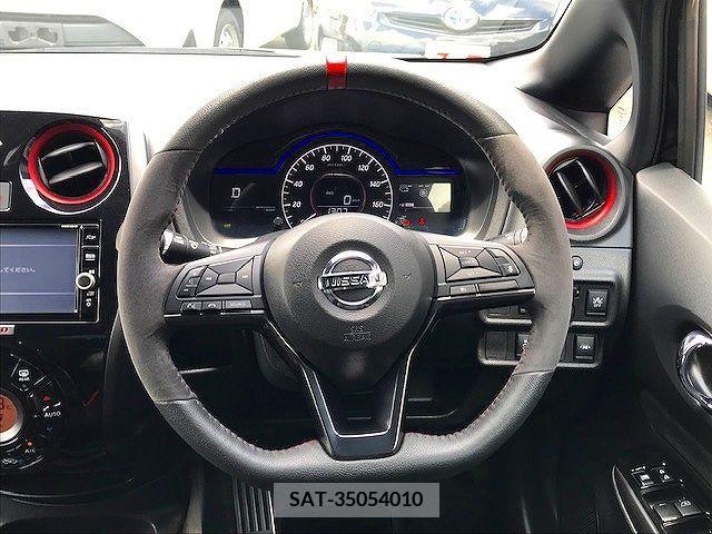 Nissan NOTE 2019-03 305466-13
