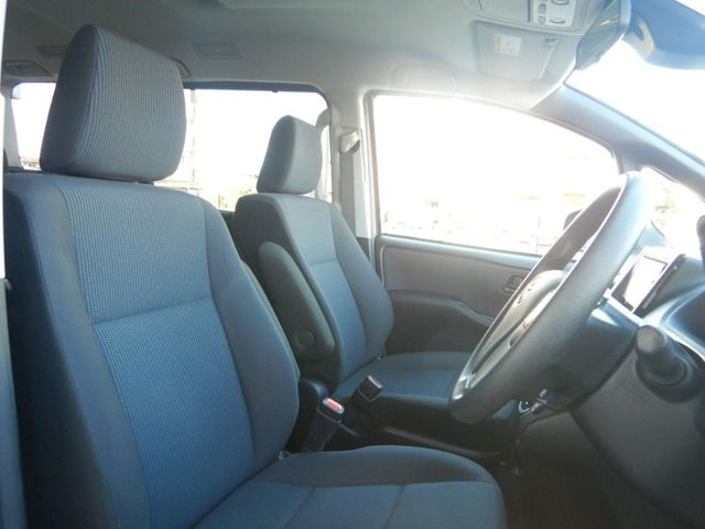 Toyota NOAH 2020-01 12986-14