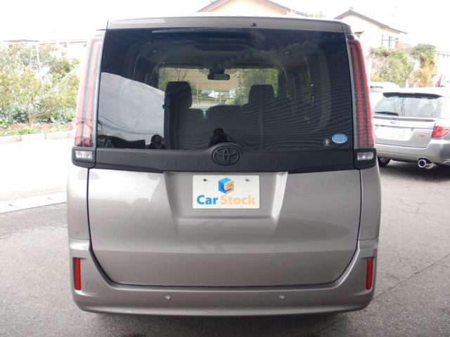 Toyota NOAH 2020-01 12986-2