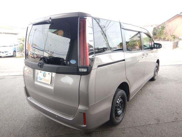 Toyota NOAH 2020-01 12986-7