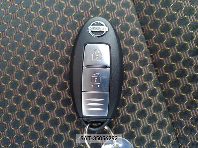 Nissan NOTE 2015-07 252907-27