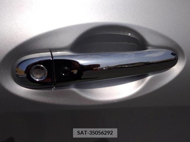 Nissan NOTE 2015-07 252907-26