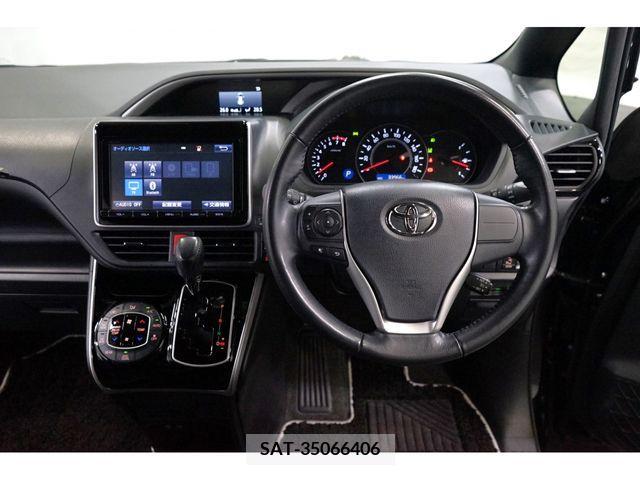 Toyota VOXY 2018-12 257003-22