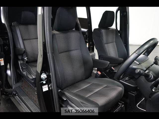 Toyota VOXY 2018-12 257003-16