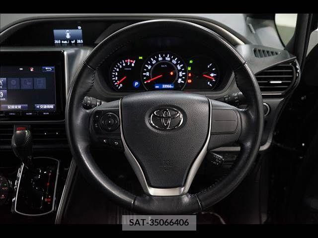 Toyota VOXY 2018-12 257003-9