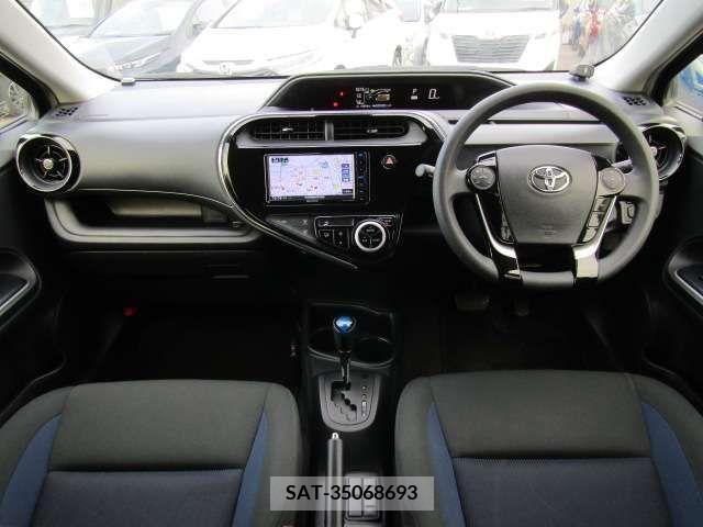Toyota AQUA 2018-01 213462-16