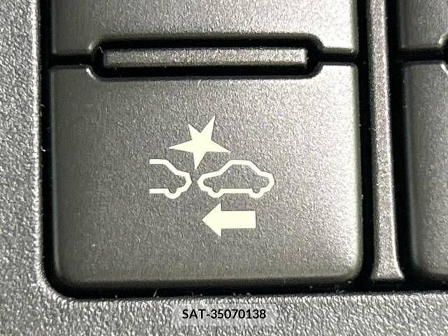 Toyota SIENTA 2017-10 349591-5
