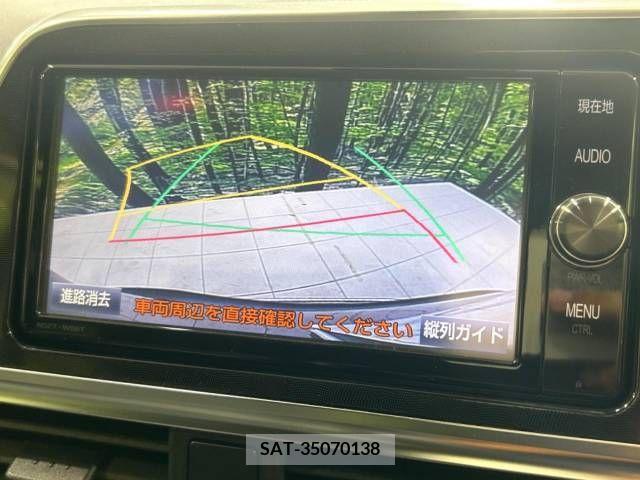 Toyota SIENTA 2017-10 349591-3