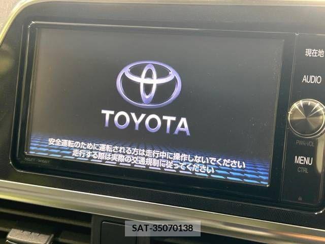 Toyota SIENTA 2017-10 349591-2