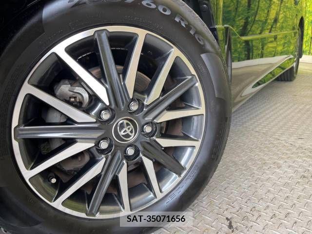 Toyota VOXY 2015-07 345240-14