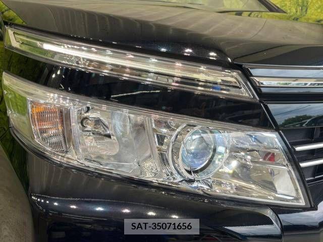 Toyota VOXY 2015-07 345240-13