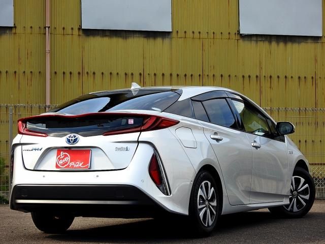Toyota PRIUS PHV 2018-10 192382-1