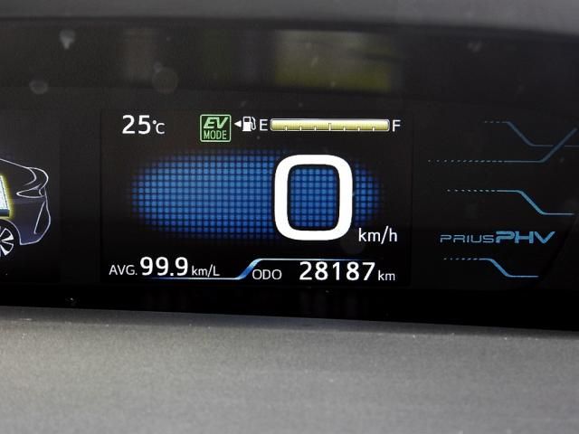 Toyota PRIUS PHV 2018-10 192382-17