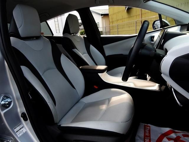 Toyota PRIUS PHV 2018-10 192382-10