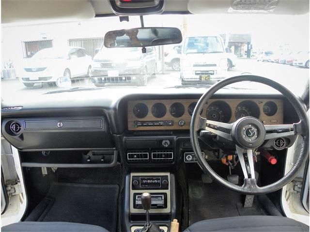 Nissan SKYLINE COUPE 1976-03 4503-14