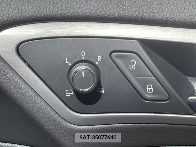 VolksWagen GOLF 2017-03 329130-8