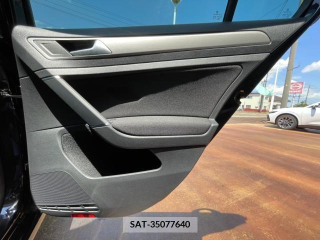 VolksWagen GOLF 2017-03 329130-14