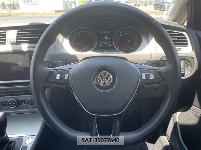 VolksWagen GOLF 2017-03 329130-29