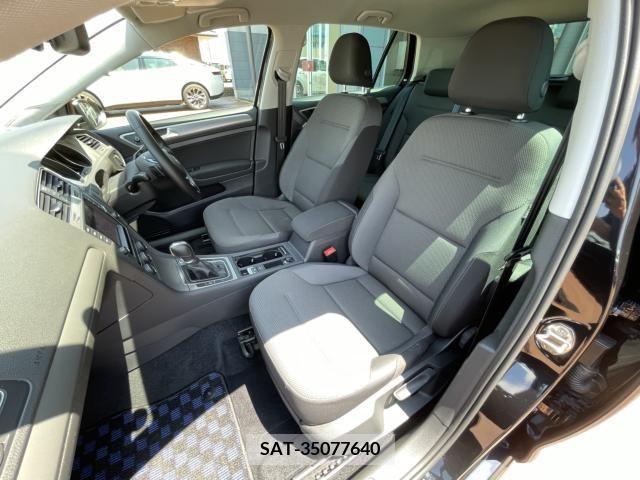 VolksWagen GOLF 2017-03 329130-12