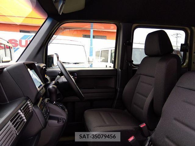 Honda N-VAN 2019-06 307955-12