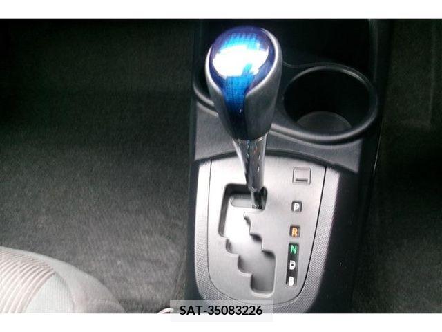 Toyota AQUA 2016-09 217078-14