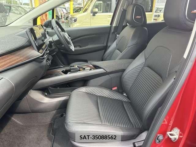 Nissan AURA 2023-03 356670-4