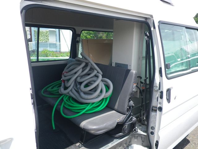 Mazda BONGO VAN 2015-02 3376-8