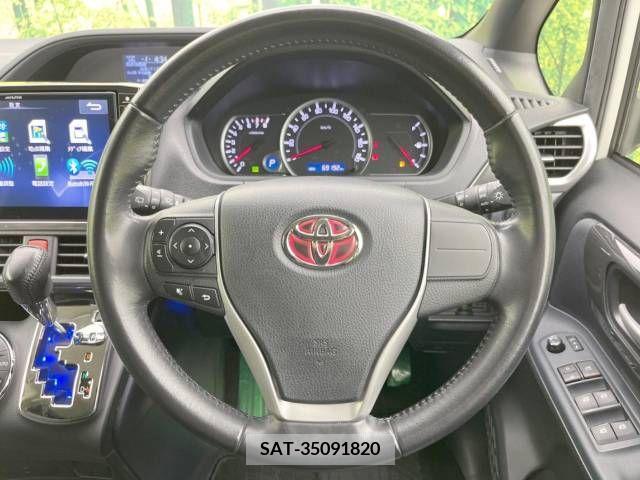 Toyota NOAH 2015-07 321437-11
