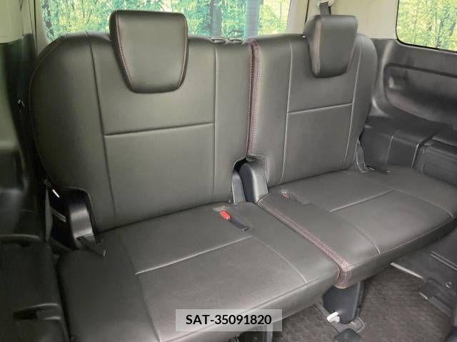 Toyota NOAH 2015-07 321437-9