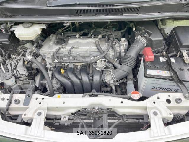 Toyota NOAH 2015-07 321437-18