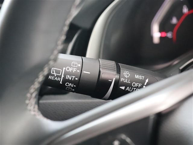 Honda CIVIC 2021-02 195806-29