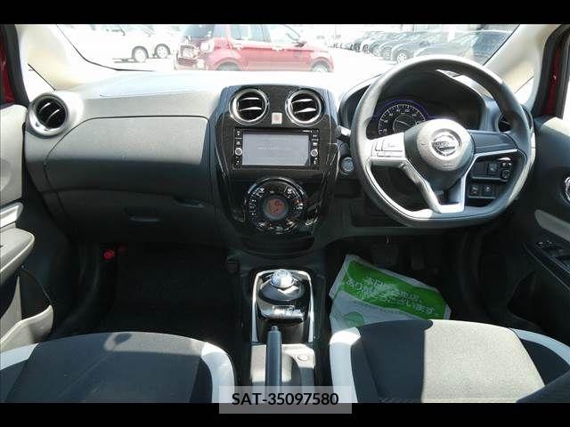 Nissan NOTE 2019-04 305462-2