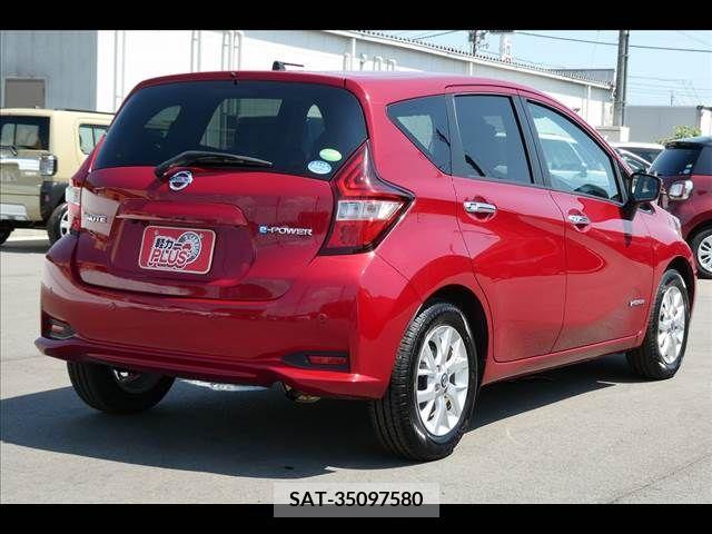 Nissan NOTE 2019-04 305462-16